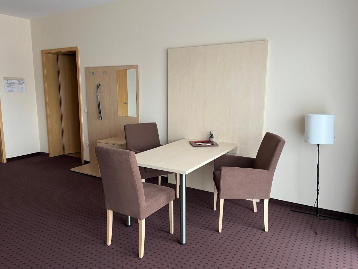 Hotel Am Heidepark Dippoldiswalde Bagian luar foto
